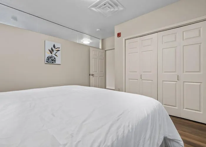 Sleek 2Br Downtown Retreat With Gym